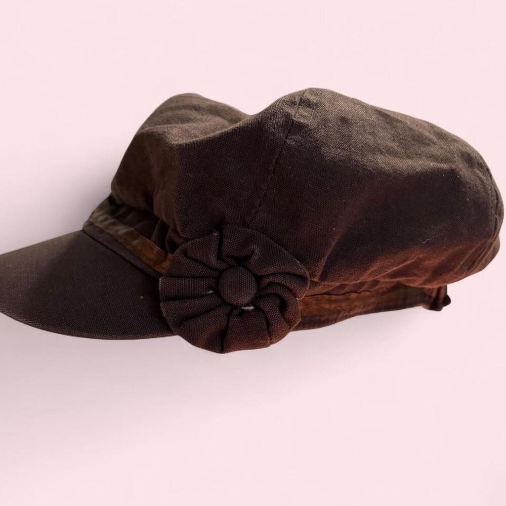 Brown Y2K Newsboy Cap with Rosette Details